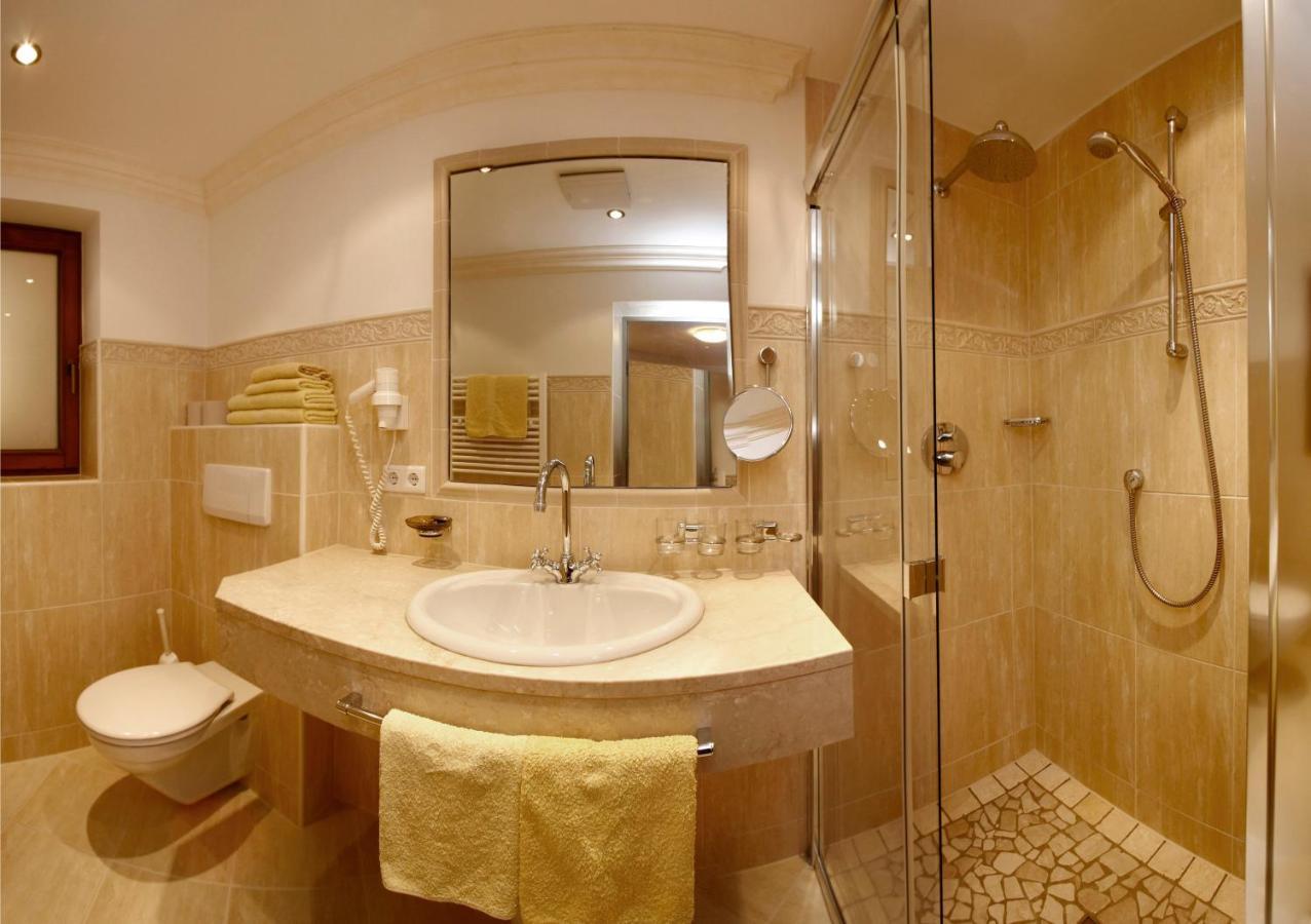 Hotel Tanzer 이스크글 외부 사진