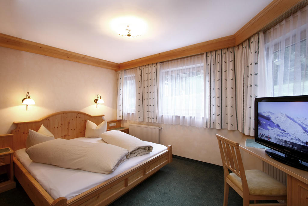 Hotel Tanzer 이스크글 외부 사진